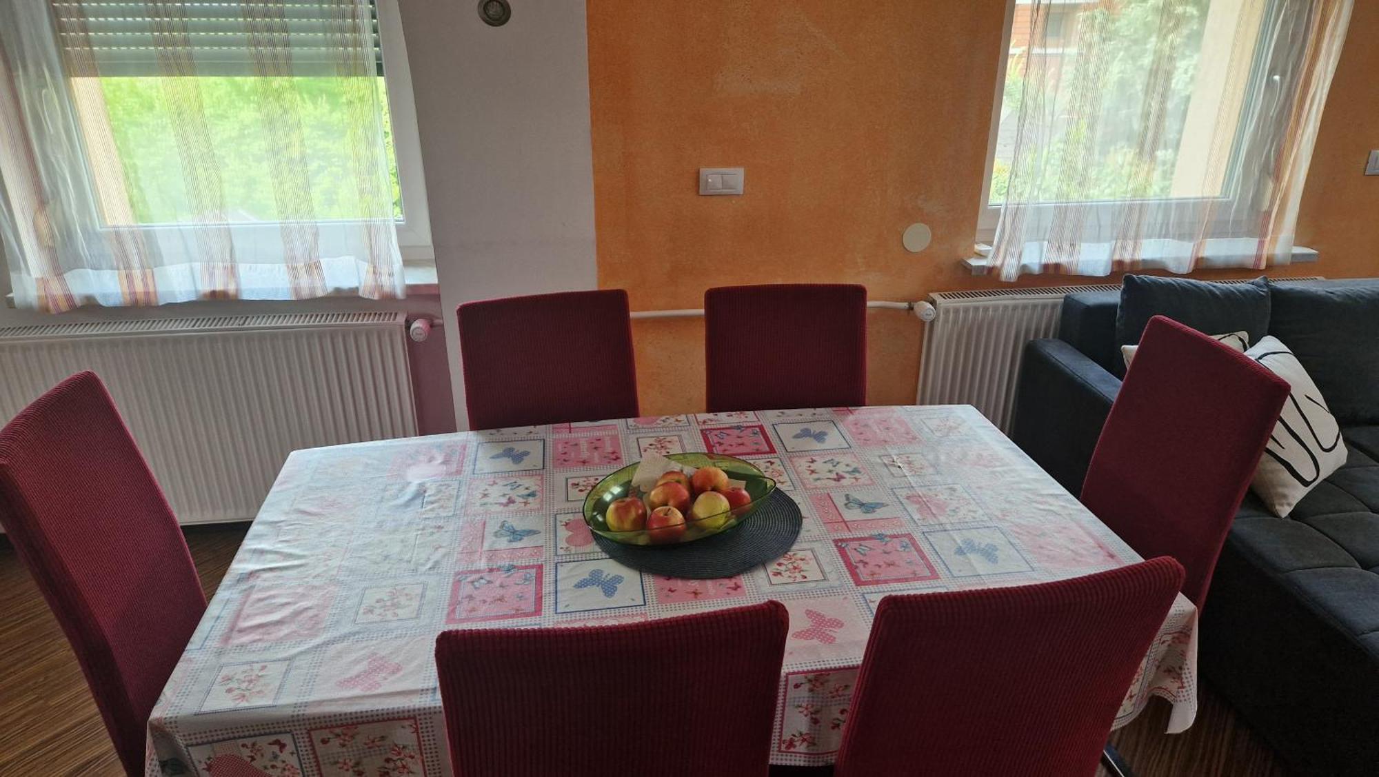 Hisa Bizjak Kranj Luaran gambar